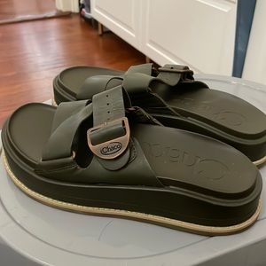 Chaco Townsend Platform Slides size 9